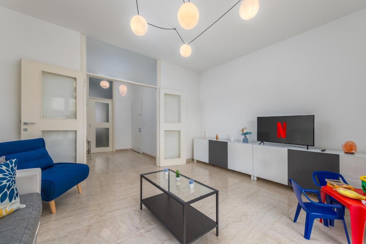 Niguarda-Zara Xxl Home,Two Balconies,Wifi,Family ミラノ エクステリア 写真
